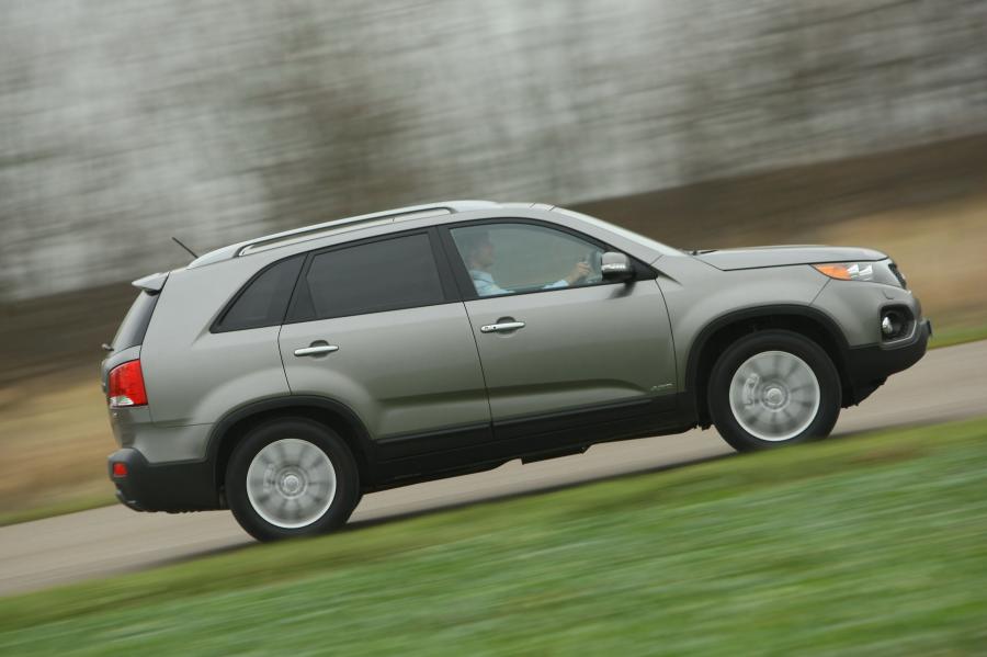  Kia Sorento 2010 года  (фото 11 из 238)